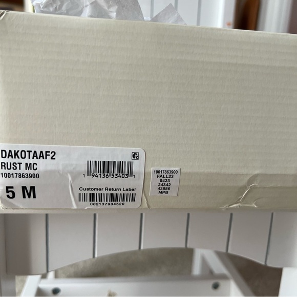 Style & Co Womens Dakotaa Slip-On Tan Suede Clogs 5M Buckle Cozy Winter Casual - Picture 14 of 16